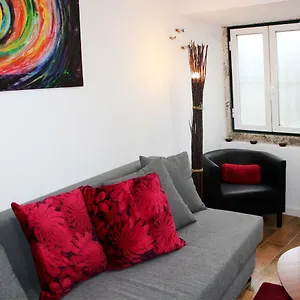  Apartamento * 5 Star In Historic District * Walk 2 Alfama!
